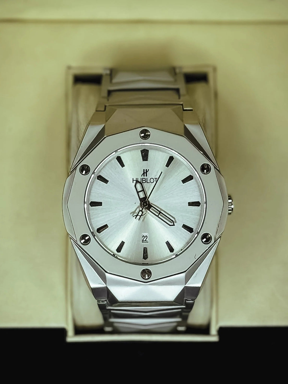 HB 007 Plain Watch