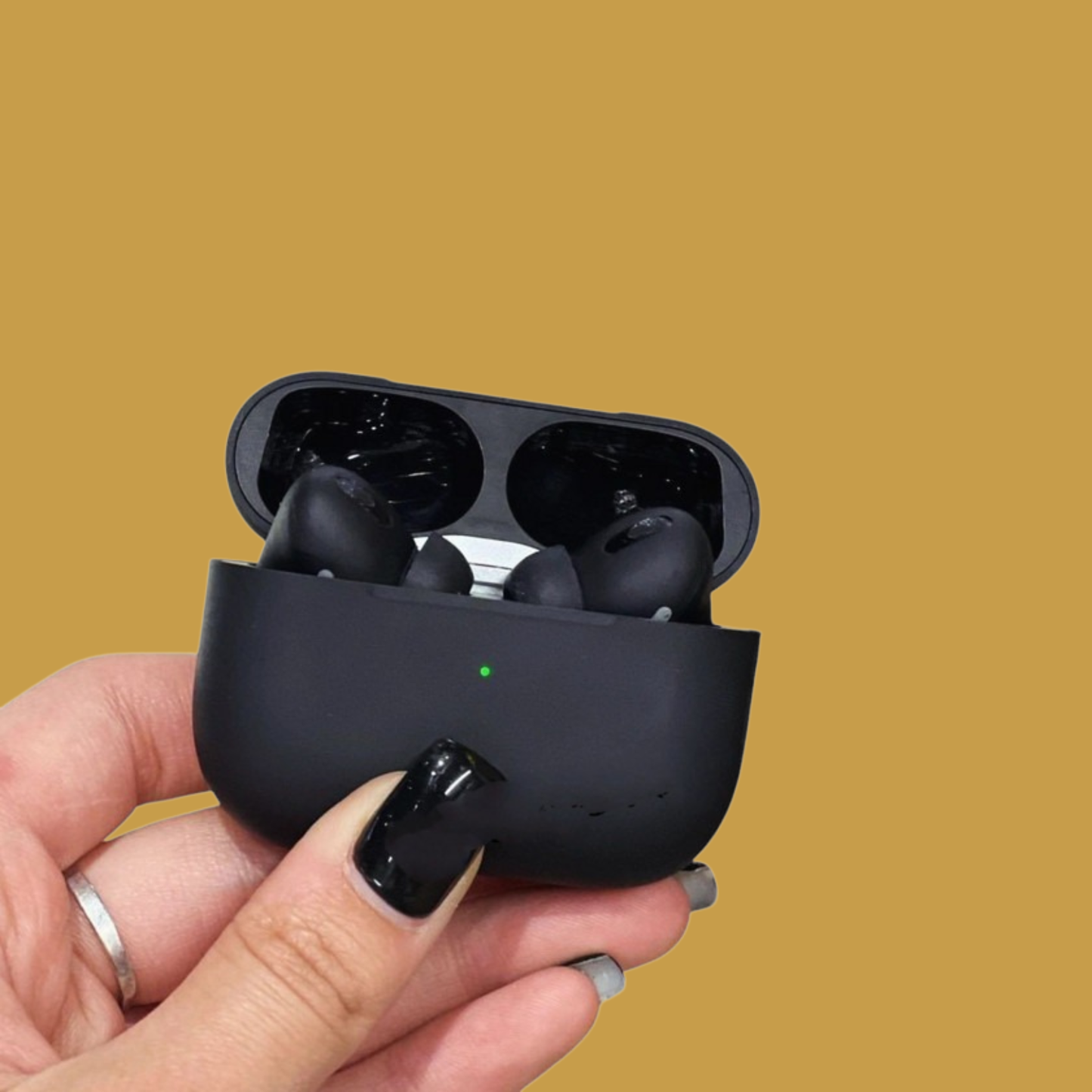 Pro 2 Earbuds in black